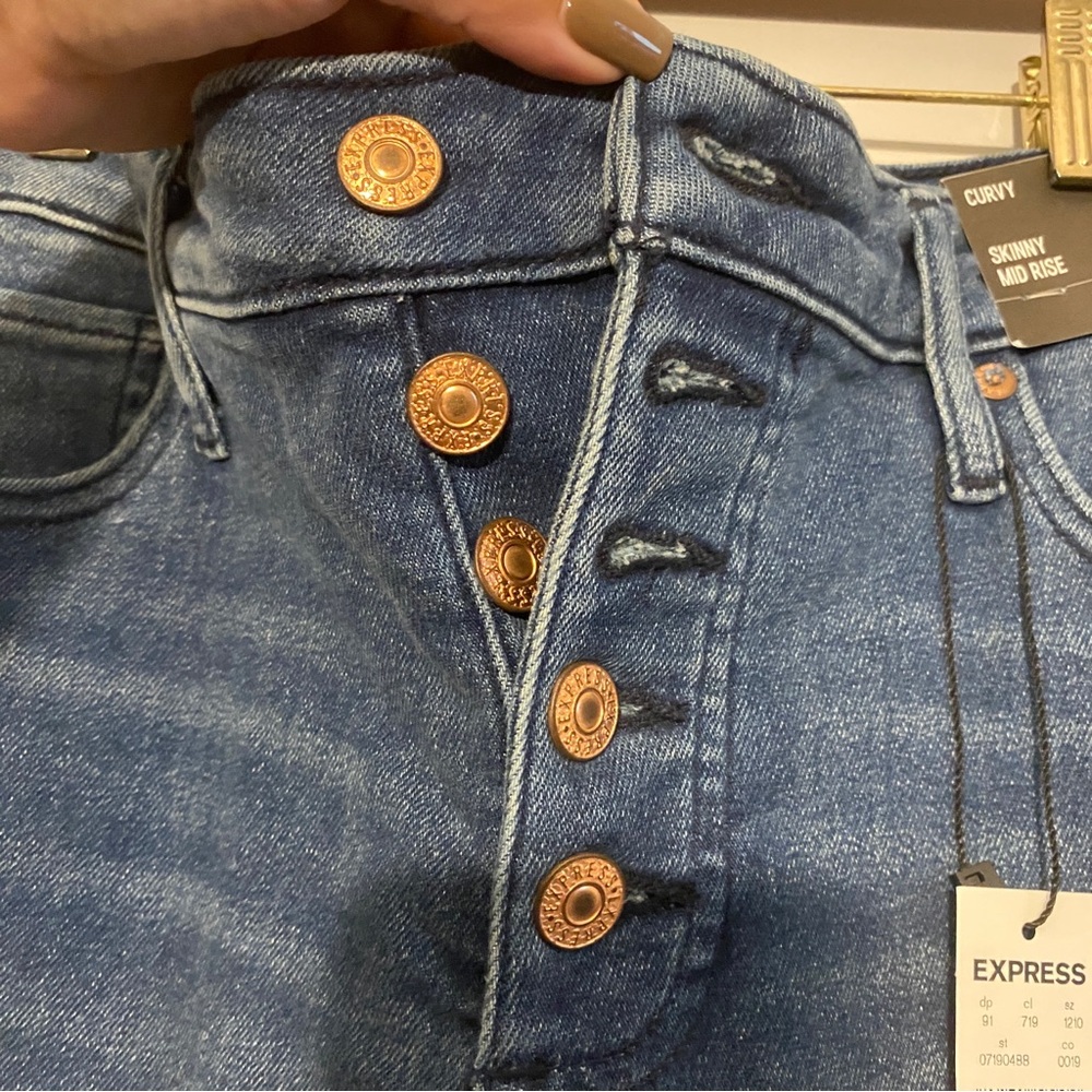 [Express] Skinny Mid Rise Jeans - Picture 3 of 4